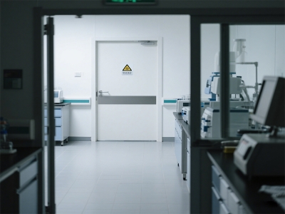 醫用門：構筑醫療感控防線的衛生屏障